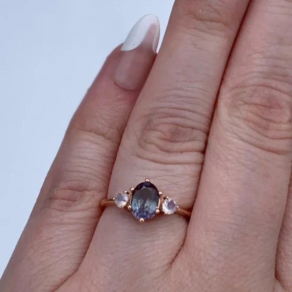 Oore 14k Solid Rose Gold Oval Alexandrite Round Moonstone Ring - Picture 3 of 8